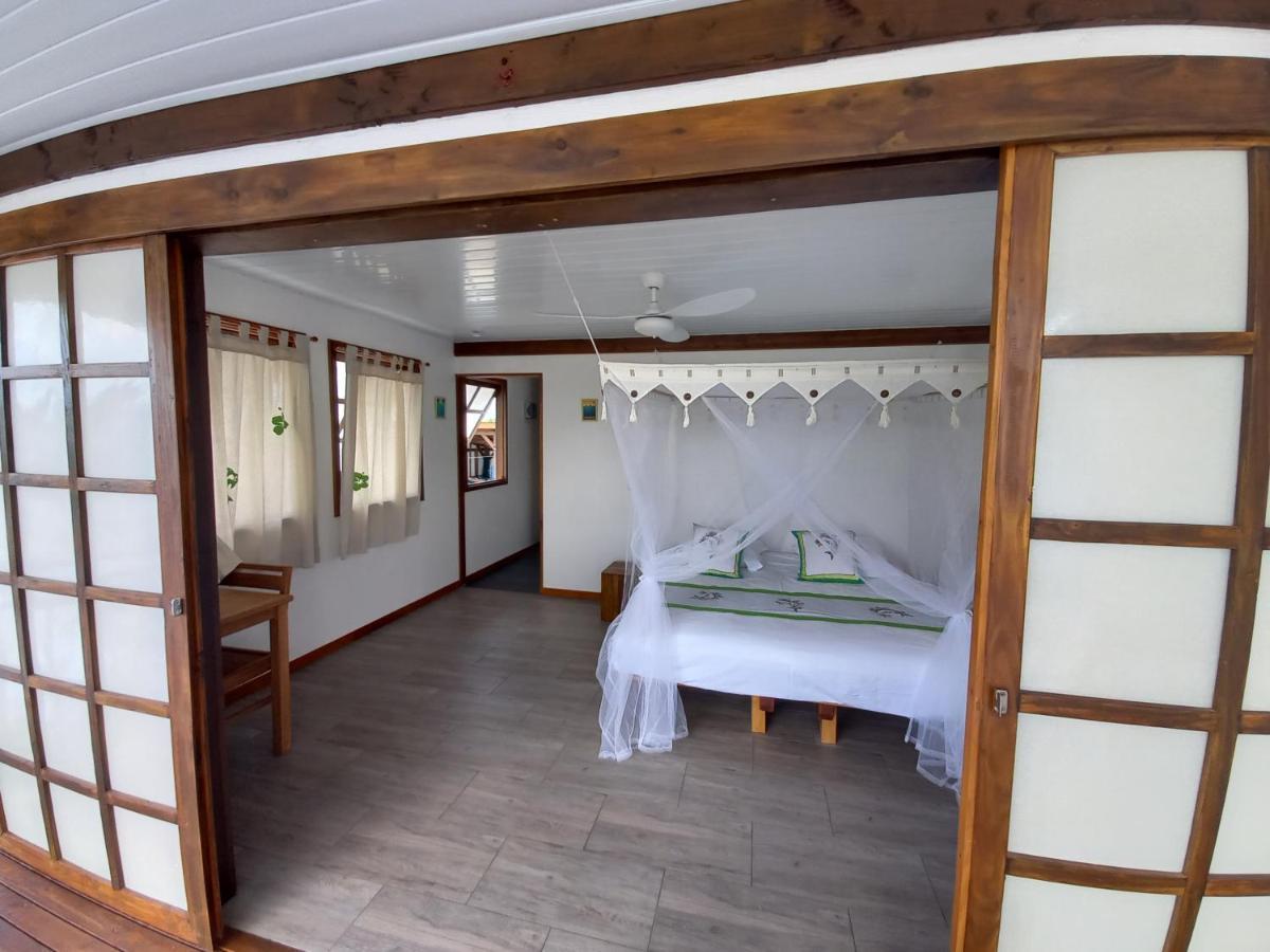 Fafapiti Lodge Факарава Екстер'єр фото